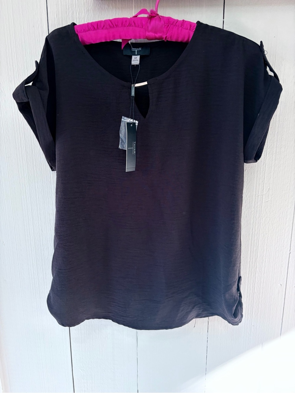 NWT Tahari Black Short-Sleeve Keyhole Blouse